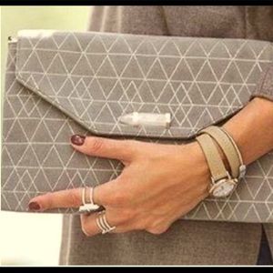 Stella & Dot City Slim Geo clutch